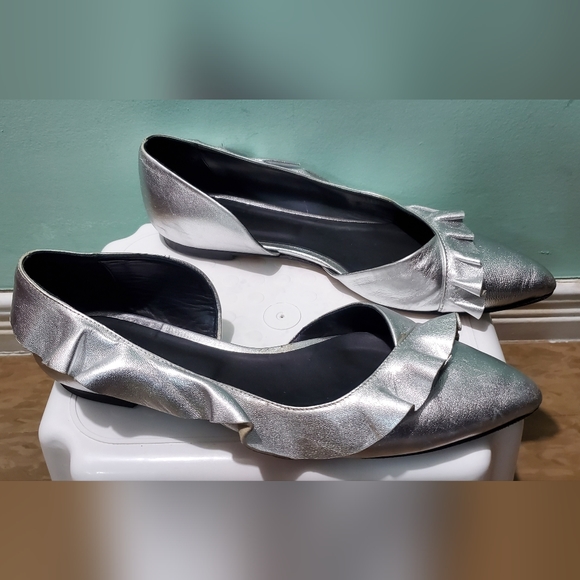 IRO Ruffled Silver Metallic Leather Pointed Toe D'Orsay Flats sz 41 - Picture 4 of 15